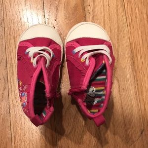 Infant sneakers